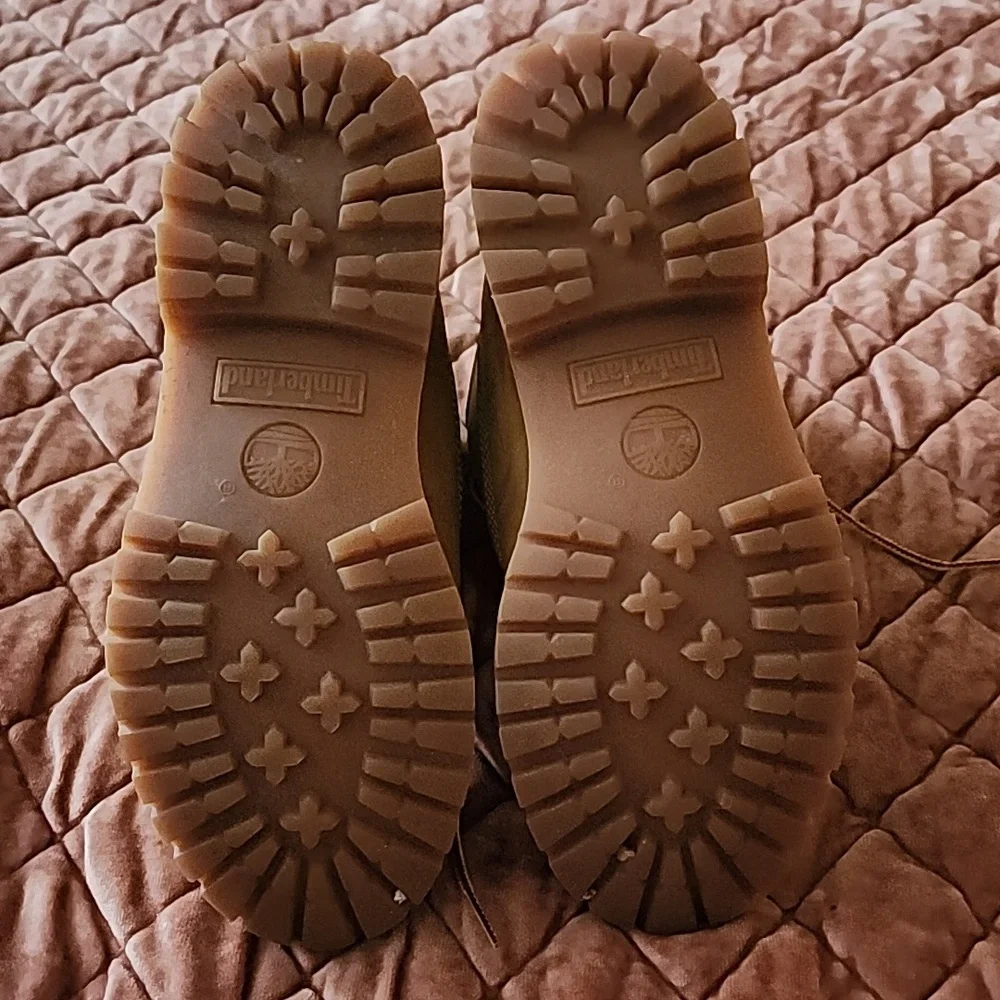 Timberland boots 6.5M - Picture 6 of 6